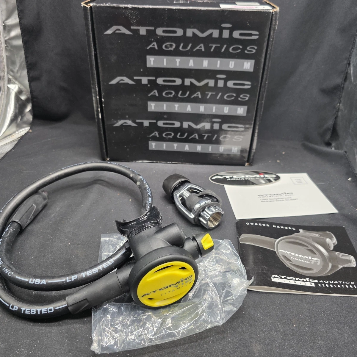 Atomic Aquatics Ti2 Titanium Octopus Regulator Yellow 36" Hose w/ Box Manual