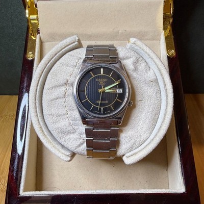 Vintage Seiko Automatic Black/Gold/Silver Day-Date Men's Watch 7526-6000, 35mm