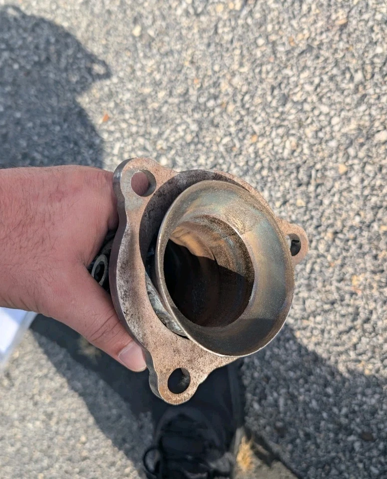 Walker Ultra EPA 14626 Direct Fit Catalytic Converter for 4.2l chevy gmc saab - Image 4 of 4