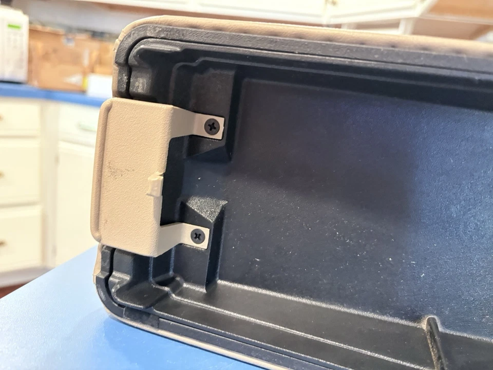 Cubierta de consola central Buick Park Avenue 1997-2005 usada tapa cuero beige tostado oscuro Foto 4 de 4