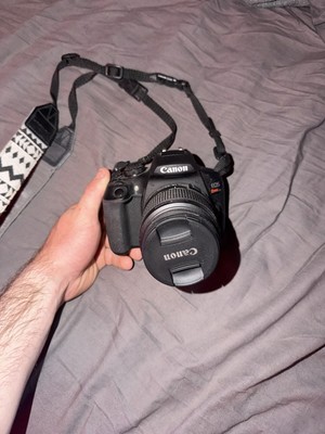 Canon EOS Rebel T3i Digital SLR Camera 18MP 3x Zoom Flash Audio Black