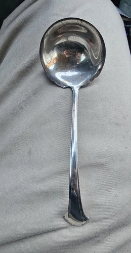 STERLING SILVER TOWLE CHIPPENDALE 7'' SOLID GRAVY LADLE NO MONOGRAM .925