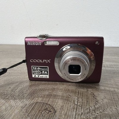 Nikon CoolPix S3000 12.1MP Digital Camera Plum Parts/Repair (Won t Focus)