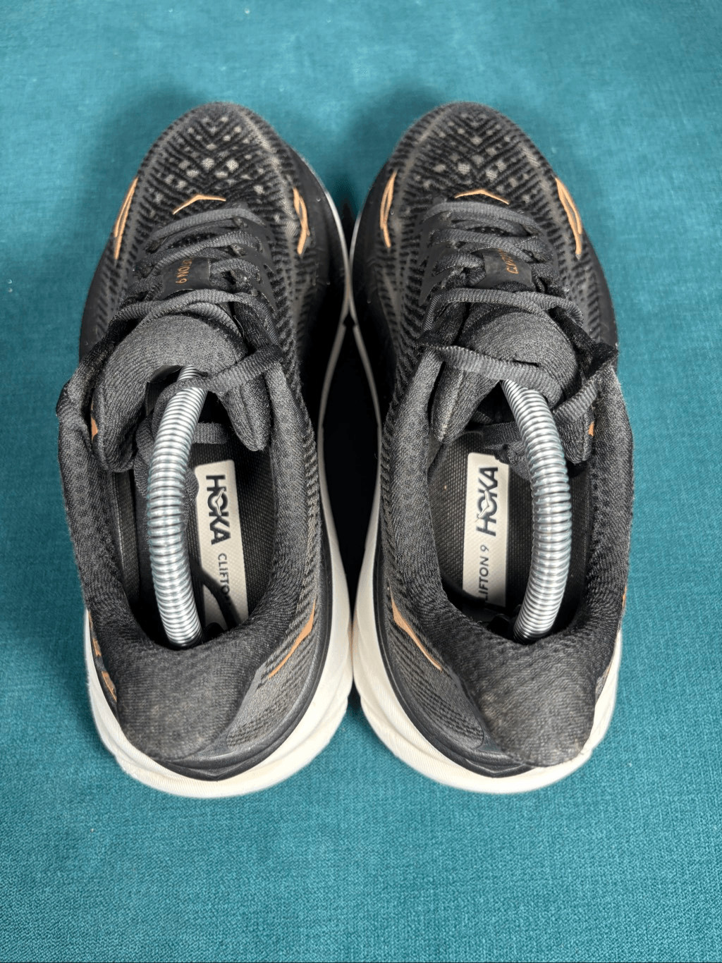 Hoka One One Clifton 9 Black/orange athletic shoes women’s size 9 thumbnail 6