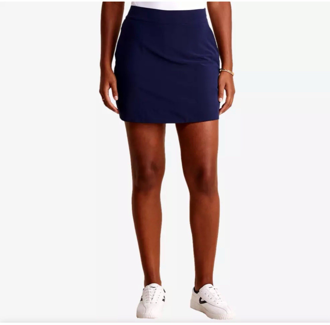 Vineyard Vines Performance Golf Skort EUC - image 2