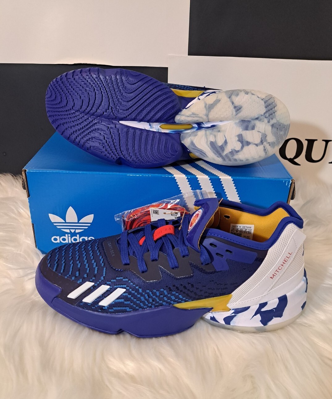 Adidas Mens Shoes D.O.N. Issue 4 Mid Basketball  Mc Donald's  American  BL 9.5 thumbnail 6