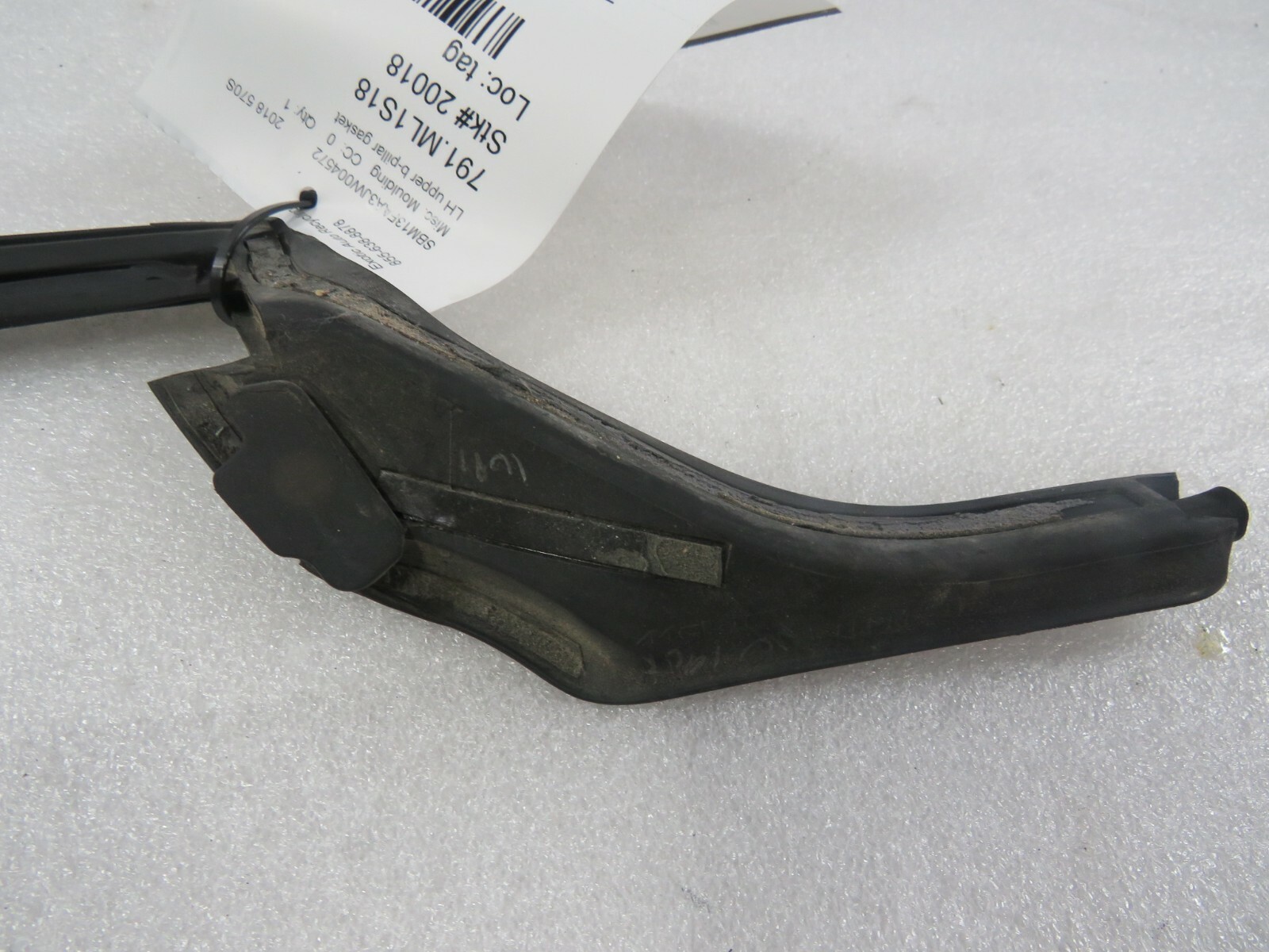Mclaren 570s, LH, Left, Upper B-Pillar Gasket, Used