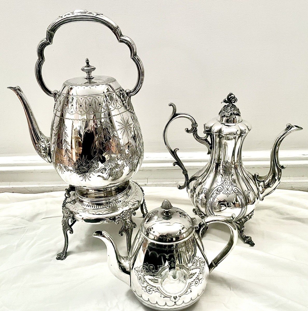 Reed and Barton 1795 Winthrop Pumpkin Top Coffee Pot Teapot Reed and Barton 1795 Winthrop Pumpkin Top Coffee Pot Teapot