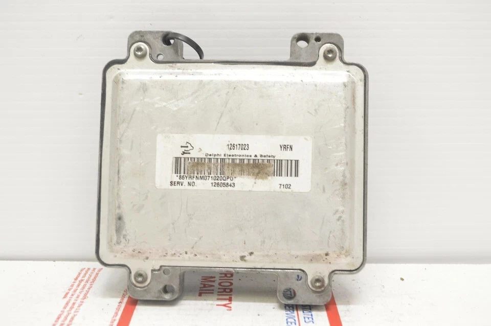 2008 08 Saturn Outlook 12617023 Unidad de módulo de control del motor Ecm L15 007 Foto 2 de 4