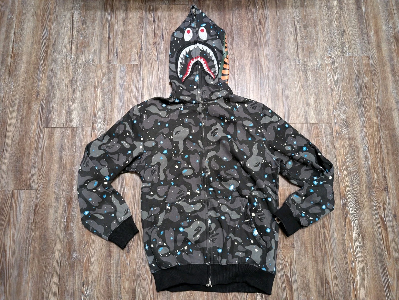 A Bathing Ape Hoodie Mens Large Gray Space Camo Shark Full Zip WGM Tiger Bape