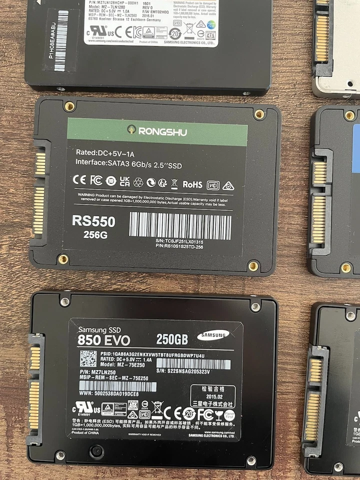 10 x SATA SSD 2.5" Bundle 2.3TB Total. Samsung Toshiba Sandisk, New & Used Mix - Image 4 of 4