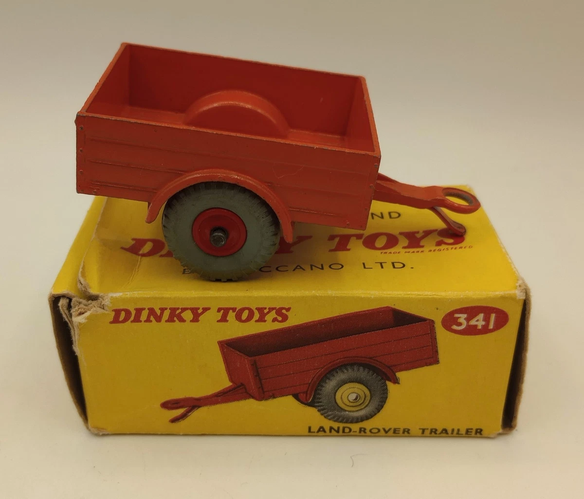 Dinky Toys 341, Remorque pour Land-Rover