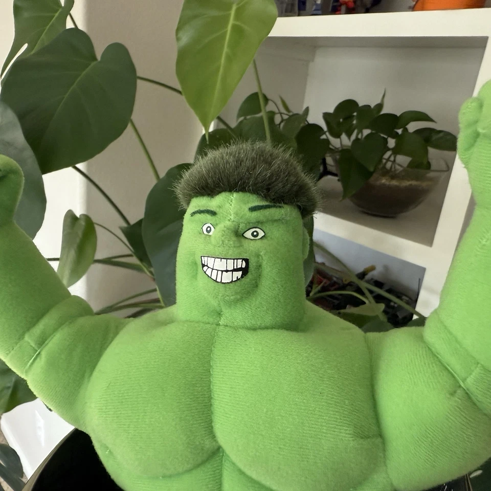 "Juguete de peluche Marvel's The Incredible Hulk 2003 de 14"" de Kellytoy nuevo empaquetado" Foto 2 de 4