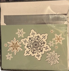 16 Elegant Holiday Christmas Cards Foil Lined Envelopes Snowflakes Silver Green