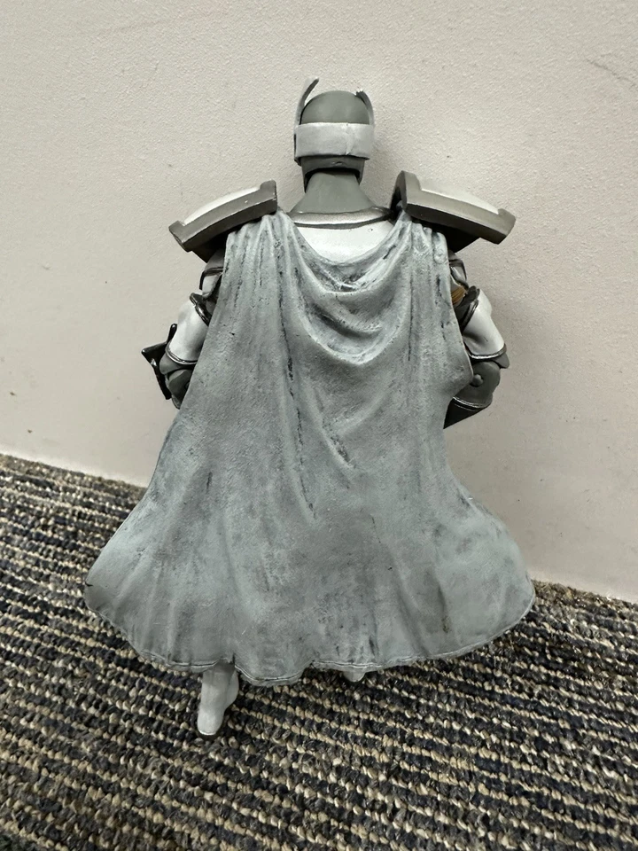 "Figura de 6"" DC Direct Batman Incorporated White Knight tal cual" Foto 2 de 3