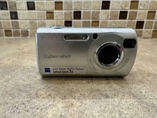 Sony Cybershot DSC-S40 Digital Camera 4.1MP Silver