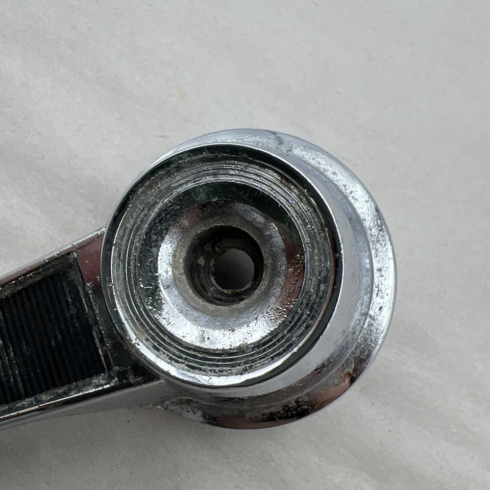 Manivela de ventana Mopar 2520395 usada - Dodge Chrysler Plymouth 1963-1965 vintage Foto 3 de 4