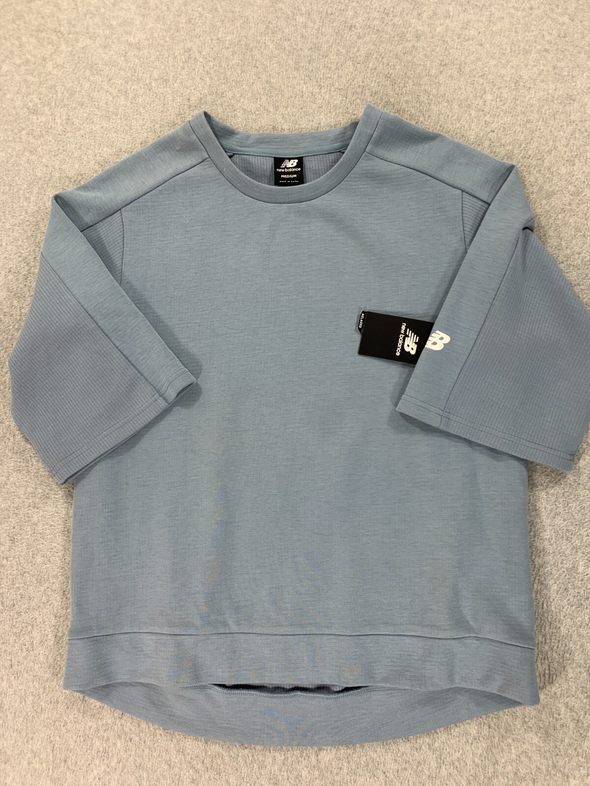 NWT New Balance Short Sleeve Crew Athletic Sweatshirt (Women's Medium) Blue