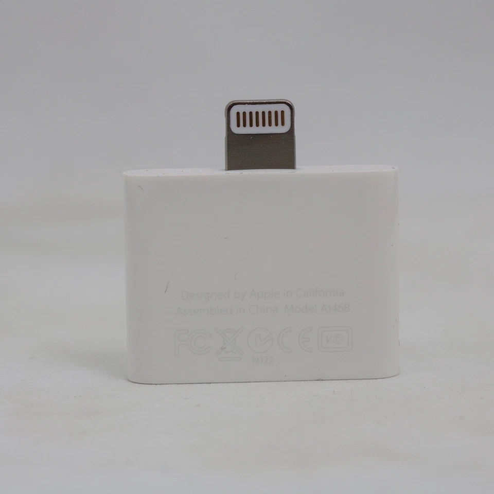 Orginal Apple Adapter 30-Pin 30-Polig auf Lightning MD823ZM/A NEU / vom Händler - Bild 2 von 4