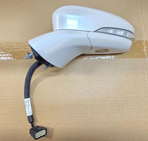 2015-2019 FORD FUSION OEM LEFT HEAT DRIVER SIDE LH MIRROR POWER MIRROR WHITE UG