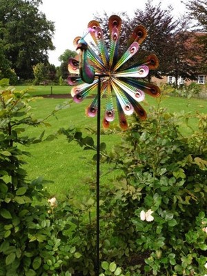 Doppellaufiges Windrad Pfau Garten Gartendeko Gartenstecker Windspiel Metall Ebay