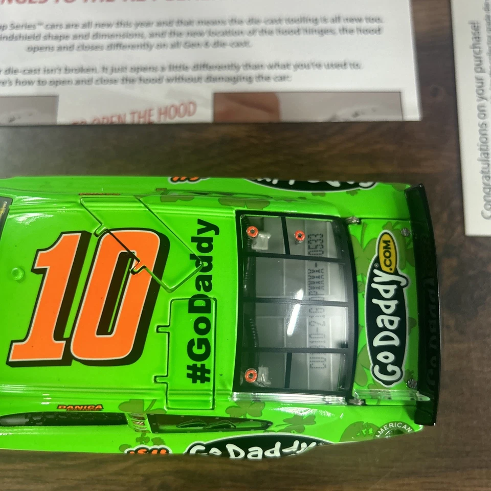 Danica Patrick #10 GoDaddy 1/24 Die-Cast 2013 SS 1 de 816 con papeleo Nascar Foto 4 de 4