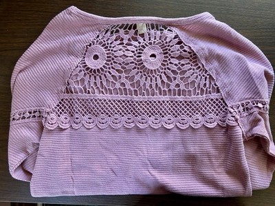 CUPIO BLUSH Blouse Top with Lace Appliqué Details on Back & Sleeves Small NWT