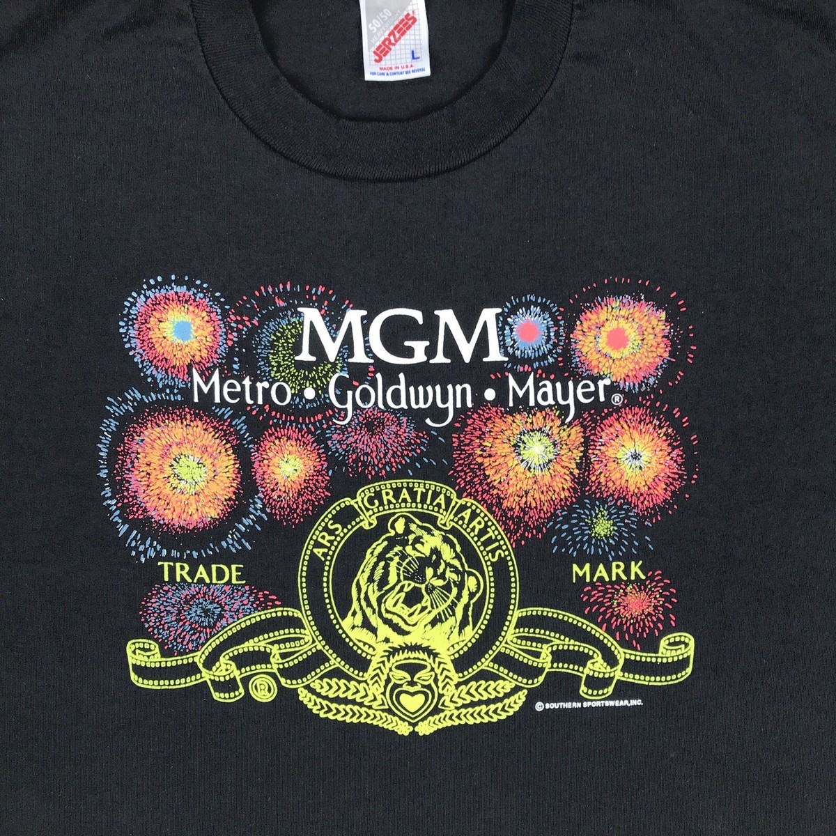 vintage 90s MGM METRO GOLDWYN MAYER T-Shirt LARGE movie film 
