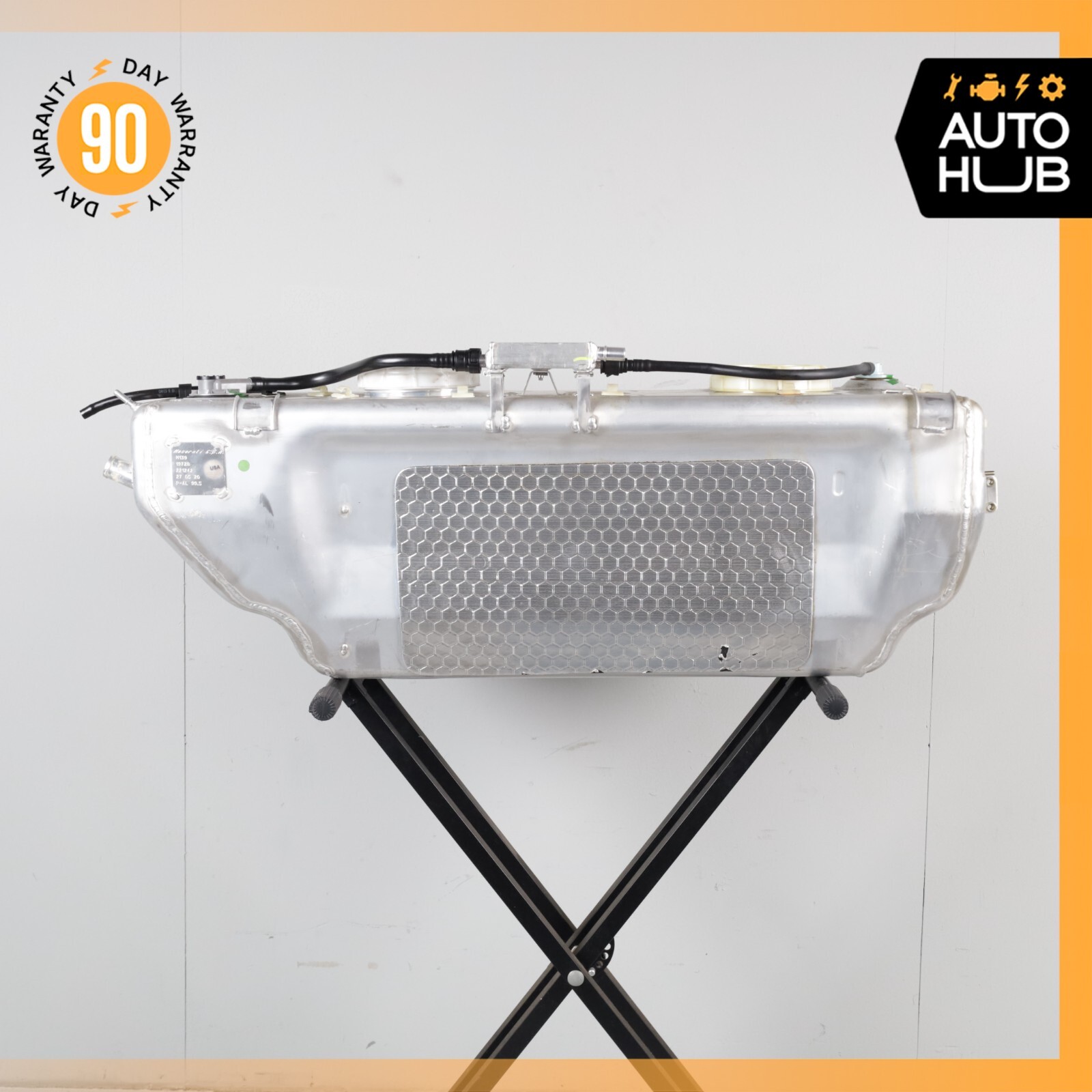 04-06 Maserati Quattroporte M139 4.2L V8 Gas Fuel Tank Reservoir Assembly OEM
