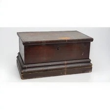 Antique  MINATURE BLANKET CHEST PINE PRIMITIVE Bible Box Early Farmhouse