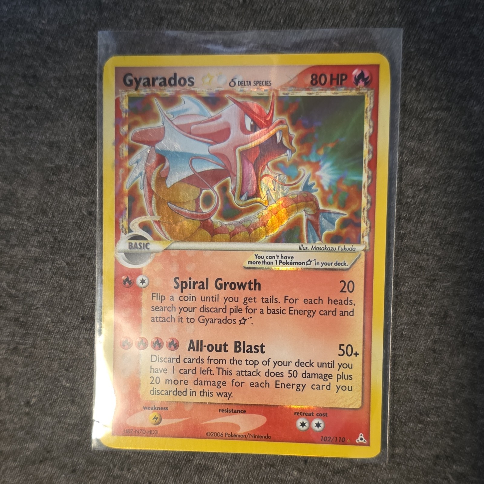 Pokémon Gold star Gyarados Delta Species Holo Rare Holon Phantoms 102/110 2006