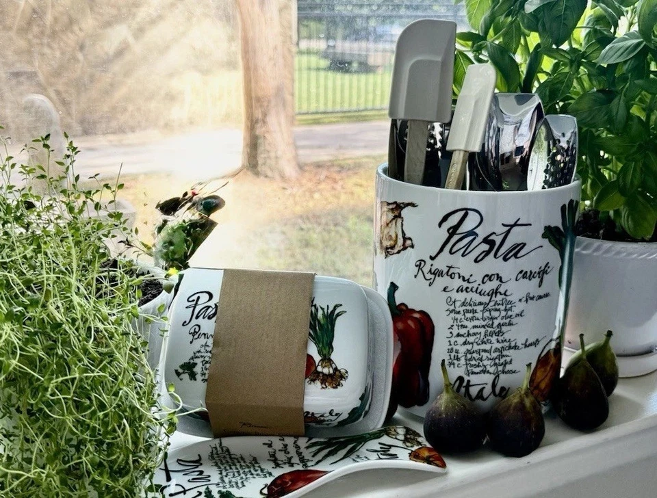 Rosanna Pasta Italiana Three Piece Kitchen Decorator Set  - Image 2 of 4