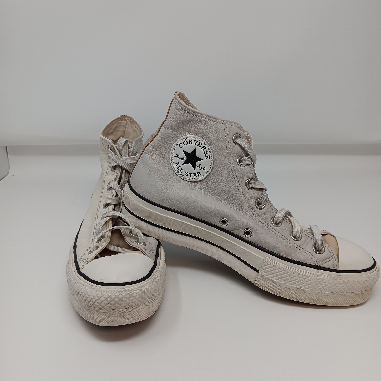 Converse All Star Chuck Lift High Shoes Womens 9 Beige & Cream Leather Platform
