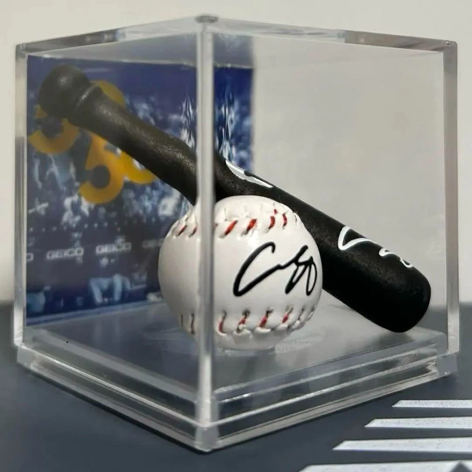 Not for sale 50/50 achievement Shohei Otani autographed ball & bat figure fromJP - Image 2 of 4