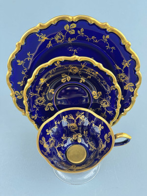 VTG Lindner Kueps Echt Kobalt Blue Gold Rose Rosengold Cup Saucer Plate Trio Set