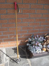 Antiker Kinder Skistock, aus Bambus und Leder Länge: 104cm. sehr guter Zustand