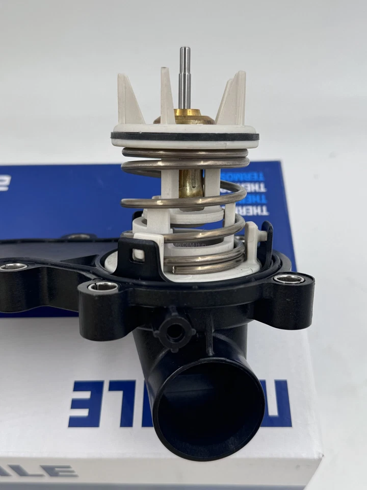 06E121111AL OEM MAHLE  Thermostat and Housing For Audi A4 quattro 2008-2015 3.0T Foto 4 de 4