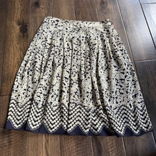 Talbots Petites Navy Blue White Daisy Floral Pleated A-Line Skirt Scallop Hem 4P