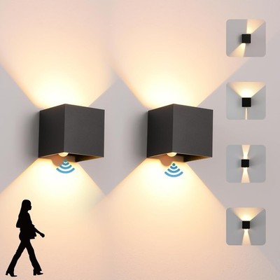 2er Pack LED Wandleuchte Innen/Außen mit Bewegungsmelder, 12W Warmweiß, IP65 Was