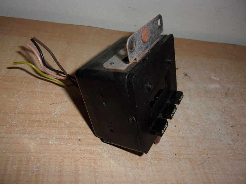 Reloj de tablero digital Ford Crown Victoria Mercury Grand Marquis 1979-1987 OEM Foto 3 de 3