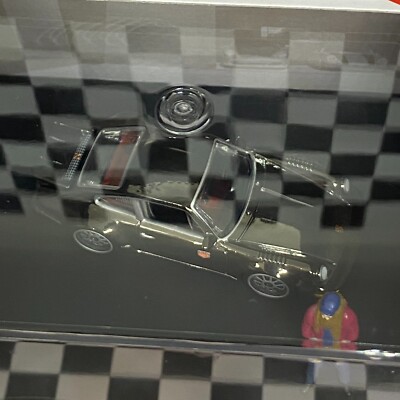 ミニカー RLC Exclusive Urban Outlaw Porsche 964 Amazon.com: RLC Exclusive Magnus Walker “Urban Outlaw” Porsche 964