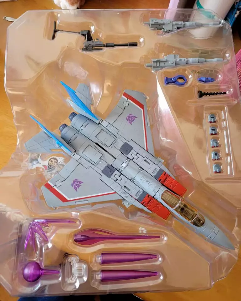 Transformation TOY Masterpiece MP-52 Starscream 2.0 Ver Action Figure Takara toy - Image 4 of 4