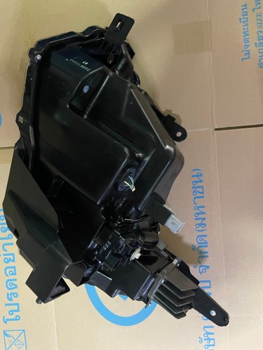 Perfect! 2019-2022 ISUZU D MAX D-Max dmax Koito Right Side Headlight - Picture 6 of 12