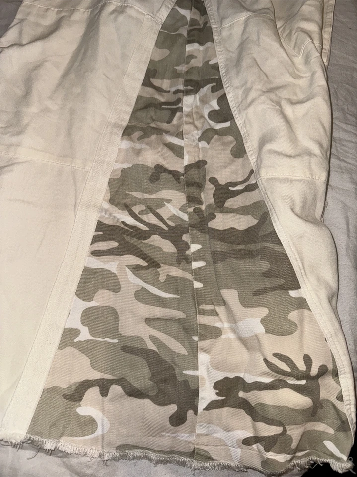 Falda Larga Da Nang Off White Y Camuflada Nueva Con Etiquetas Carga Seda Foto 4 de 4