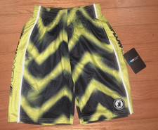 FLOW SOCIETY LACROSSE CHEVRON ATTACK SHORTS YOUTH SIZE MEDIUM ***NEW WITH TAGS*