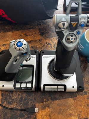 Logitech Saitek X52 Flight System -