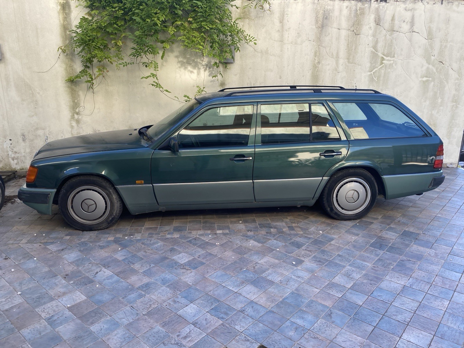 Mercedes 200 TE 16V foto 3