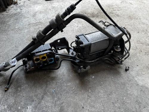 13-17 DODGE RAM 1500 LIMITED AIR SUSPENSION COMPRESSOR PUMP OEM