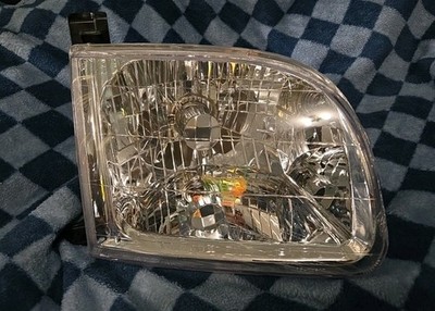 Eagle Eye Lights TY687-B001R front headlight for passenger Toyota Tundra,...