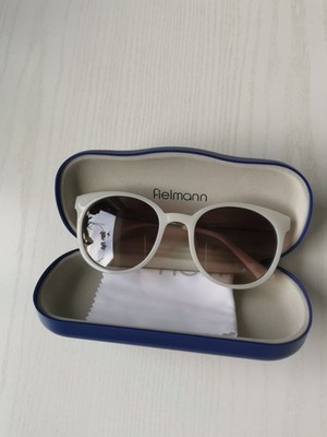 Guess Sonnenbrille Hellgrau Beige Top Zustand 